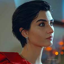 Publication Instagram Par Ra Tberdia Officol 1 Oct 2019 A 7 05 Utc Hair Beauty Hair Styles Short Hair Styles