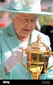 Modèle de la reine d'angleterre Banque de photographies et d'images à haute  résolution