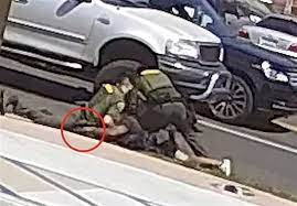 Excelent video about the german sieger show in ulm 2012 by eduardo duran haedo , this is the first inform multimedia in internet to contact eduardoduran@inbox.com. Cops Shoot Homeless Black Man After Tackling Him To Ground Over Jaywalking Video World News Tasnim News Agency
