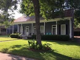 Historic Homes For Sale Rent Or Auction Priced At Or Below 400 000 Oldhouses Com In 2020 Old Houses For Sale Historic Homes For Sale Historic Homes