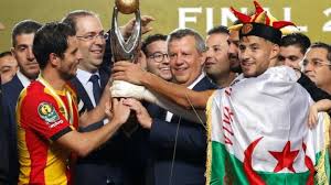 لحق الترجي التونسي بقافلة المتأهلين لبطولة كأس العالم للأندية المقرر إقامتها في كانون أول/ديسمبر المقبل بأبو ظبي وذلك بعد تتويجه بلقب دوري أبطال أفريقيا. ÙØ¶ÙŠØ­Ø© Ø±Ø§Ø¯Ø³ Ø§Ù„ÙƒØ§Ù ÙŠØ¹Ù„Ù† Ø±Ø³Ù…ÙŠØ§ ØªØªÙˆÙŠØ¬ Ø§Ù„ØªØ±Ø¬ÙŠ Ø§Ù„ØªÙˆÙ†Ø³ÙŠ Ø¨Ø·Ù„Ø§ Ù„Ø¯ÙˆØ±ÙŠ Ø£Ø¨Ø·Ø§Ù„ Ø§ÙØ±Ù‚ÙŠØ§