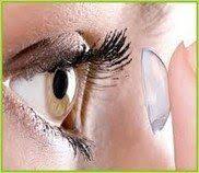 Con una ventosa per lenti a contatto, è più facile maneggiare le. L Ottica Di Milano Con Prodotti E Servizi Completi Per La Vista