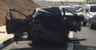 كانت قناة السويس عند افتتاحها لأوّل مرة ضيقة نوعاً ما؛ فقد كانت تتسع لسفينة واحدة فقط، لذا كانت السفن تمر فيها باتجاهٍ واحد، كما أنّ عرض القناة كان يختلف على امتداد طولها فكان عرض القناة من بدايتها إلى امتداد 36. Ù…ØµØ±Ø¹ Ø´Ø®Øµ ÙÙ‰ Ø­Ø§Ø¯Ø« ØªØµØ§Ø¯Ù… Ø£Ø¹Ù„Ù‰ Ø·Ø±ÙŠÙ‚ Ø§Ù„Ø³ÙˆÙŠØ³ Ø§Ù„ØµØ­Ø±Ø§ÙˆÙ‰ Ø§Ù„ÙŠÙˆÙ… Ø§Ù„Ø³Ø§Ø¨Ø¹