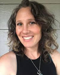 Hi!! Looking for a hair stylist! The sooner the appointment the better 😅 I  don't have a stylist here yet and need a trim. Thanks everyone.