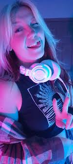 Join twitch stream with itisbobcat