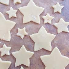 Drizzle sugar mixture over cooled cookies. Irish Shortbread Christmas Tree Cookies Gemma S Bigger Bolder Baking