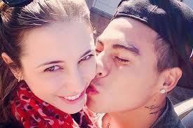 A nadie le gusta pasar por estas cosas, pero trato de tener una buena convivencia, agregó vargas respecto a su separación con daniela colett. Se Casa Edu Vargas Le Pidio Matrimonio A Daniela Colett Y Ella Acepto La Roja Deportes