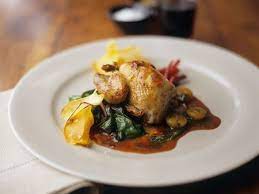 gebratene wachtel auf spinatbeet rezept rezeptideen rezepte lebensmittel essen