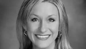 Stephanie Edgar's Instagram, Twitter & Facebook