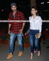 Ranbir kapoor has an elder sister named riddhima kapoor sahani born in 1980. Ranbir Kapoor Spotted On Family Dinner Ranbir Kapoor With Sister Riddhima Sahni Post Dinner On January 10