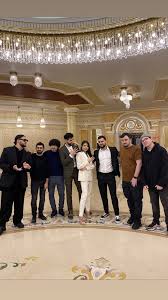 песня а я всё думаю о ней о ней Pin Ot Polzovatelya Zarina Na Doske Raava Music V 2020 G Znamenitosti Lyubov Eto Romashki