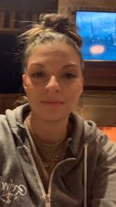 Shannon Wicks's Instagram, Twitter & Facebook