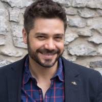 400+ "L'espérance" profiles