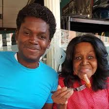 Leroy Glover's Instagram, Twitter & Facebook