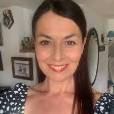 Antonio Barrett's Instagram, Twitter & Facebook