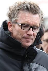 Denis Brogniart, en deuil après la mort de son ami Gérard, s'exprime...