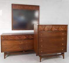 Mid Century Modern Brasilia Bedroom Set By Broyhill Furniture Design Modern Mid Century Bedroom Set Mid Century Modern House