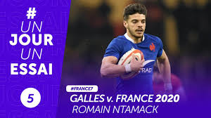 Il est le fils d'émile ntamack, joueur international français de rugby à xv, sextuple champion de france et triple champion d'europe. Ntamack Pere Et Fils Le Talent Au Centre Cafe Creme Sport