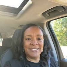 Diane Lee's Instagram, Twitter & Facebook