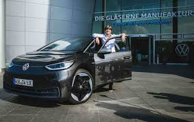 His coaching career took off with stuttgart, he began his stint with the german national team as. Vw Lernt Jogi Low In Dresden Als Elektroauto Schrauber An Oiger