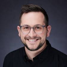 Derek Gruber's Instagram, Twitter & Facebook