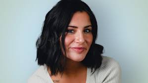 The best and worst romantasy tropes, according to author and viral  BookTokker Stacey McEwan