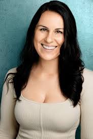 Elisabeth Duffy's Instagram, Twitter & Facebook