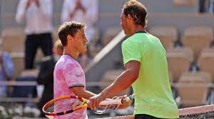 Nadal castigó el revés de schwartzman, pero el argentino manejó cual varita mágica el golpe y schwartzman para el intercambio para señalar que la derecha de nadal se había ido de los límites. Wkwsxcg6b81om