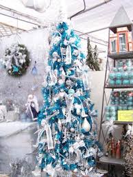Blue Christmas Tree Decorating Ideas Adding Cool Elegance To Winter Holiday Decor