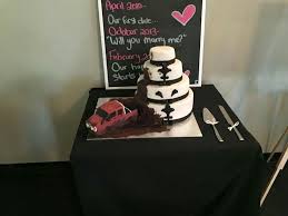 4wd Wedding Cake Cake Cupcake Cakes Wedding Cakes With Cupcakes