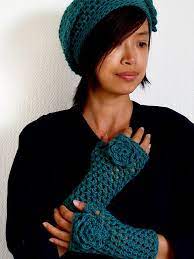 Ravelry Martha Hat And Gloves Pattern By Lthingies Crochet Hat Pattern Crochet Hand Warmers Crochet Fingerless Gloves