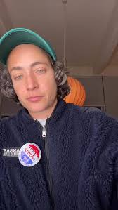 Non- Black Latinx Can Perpetuate Racism 📢📢Non-Black Latinx can perpetuate  racism, even if we aren't aware of it. We need to start having these  conversations in Spanish- language media, with our tias,