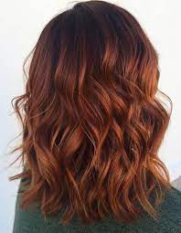 Cette coloration est faite pour vous ! Balayage Cuivre Rouge Balayage Cuivre Le Reflet Chaud A Adopter Cette Saison Elle