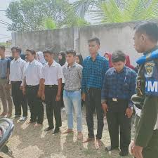 Perusahaan adalah tempat terjadinya kegiatan produksi dan berkumpulnya semua faktor produksi. Lpk Gyokai Indonesia Kantor Perusahaan