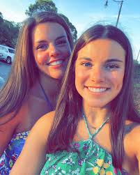 Happy 16th birthday to my best friend in the world😇🥰 I love you more than  anything and can't wait to see you so soon💚💚