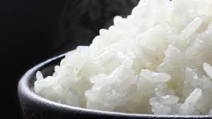 Namun sebuah penelitian baru mengungkapkan cara memasak nasi yang rendah kalori. Tips Diet Kurangi Karbo Seperti Yang Dijalani Melly Goeslaw