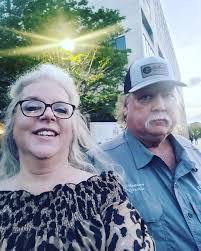 Amanda Deen's Instagram, Twitter & Facebook