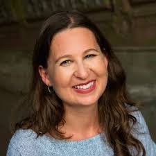 Lea Schuster's Instagram, Twitter & Facebook