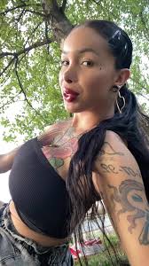 Katy Leon's Instagram, Twitter & Facebook