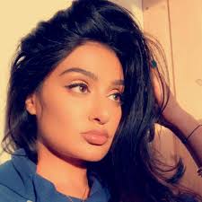 Stream episode Episode 11: Watch What Throne by Amber Khan podcast