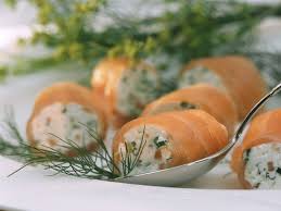 Gefullte Lachsrollchen Rezept Lachsrollchen Rezepte Lebensmittel Essen