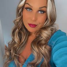 Does anyone know of any drivers who can take and pick up with baby car  seats to the parks?