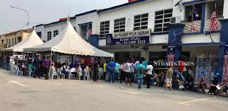 Long Queue At Klang Police Station After Summons Payment System Glitch