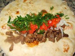 Evde Tantuni Durumu Nasil Yapilir Mersin Yemek Tarifi Gida Yemek Tarifleri Veggie