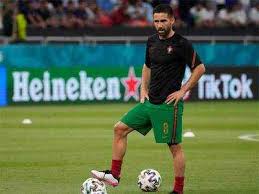 João moutinho évolue actuellement au portugal au poste de milieu. Dyfitgwlqwxj4m