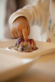 Wir stellen die regeln nicht auf, um dich zu ärgern. Baby Led Weaning Guide Infos Und Tipps Zur Selbstbestimmten Beikost Inkl Nahrungsmittel Liste Und Zucker Und Salzfreien Rezepten Mini And Me