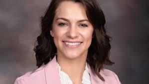 Janet Knotts's Instagram, Twitter & Facebook