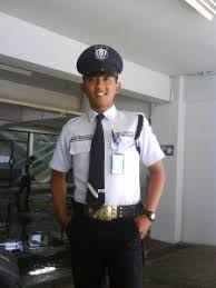 Pilih lokasi untuk relevansi lowongan kerja cari di kota lain. Fajar Firmansyah Mantan Satpam Yang Beralih Profesi Ke Dunia Internasional Sekolah Perhotelan Kapal Pesiar Terbaik Terfavorit