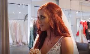 Teen mom 2 star chelsea houska took to social media late tuesday night to share some exciting news with her fans. Teen Mom 2 Chelsea Houska Looks Like Barbie In Wedding Dress