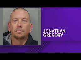 Police seek suspect in machete attack